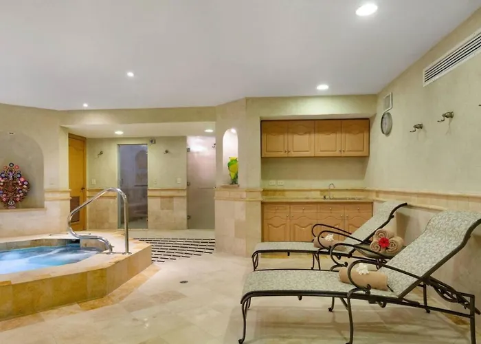 Beachfront Premium Ocean View 5 Star View Holiday home *