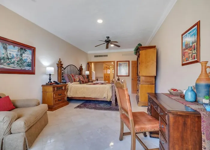 Beachfront Premium Ocean View 5 Star View * Cabo San Lucas